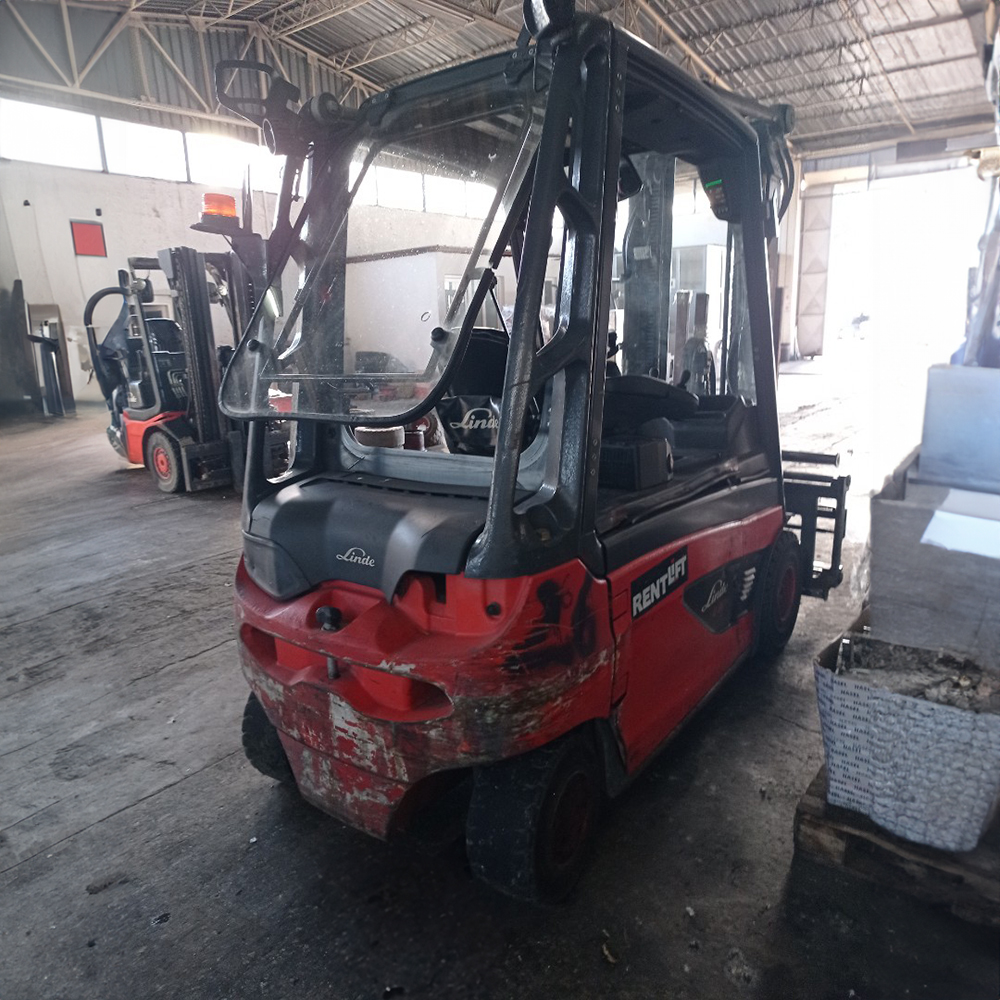LINDE E30L-387 Elektrikli Forklift (F1.5890)