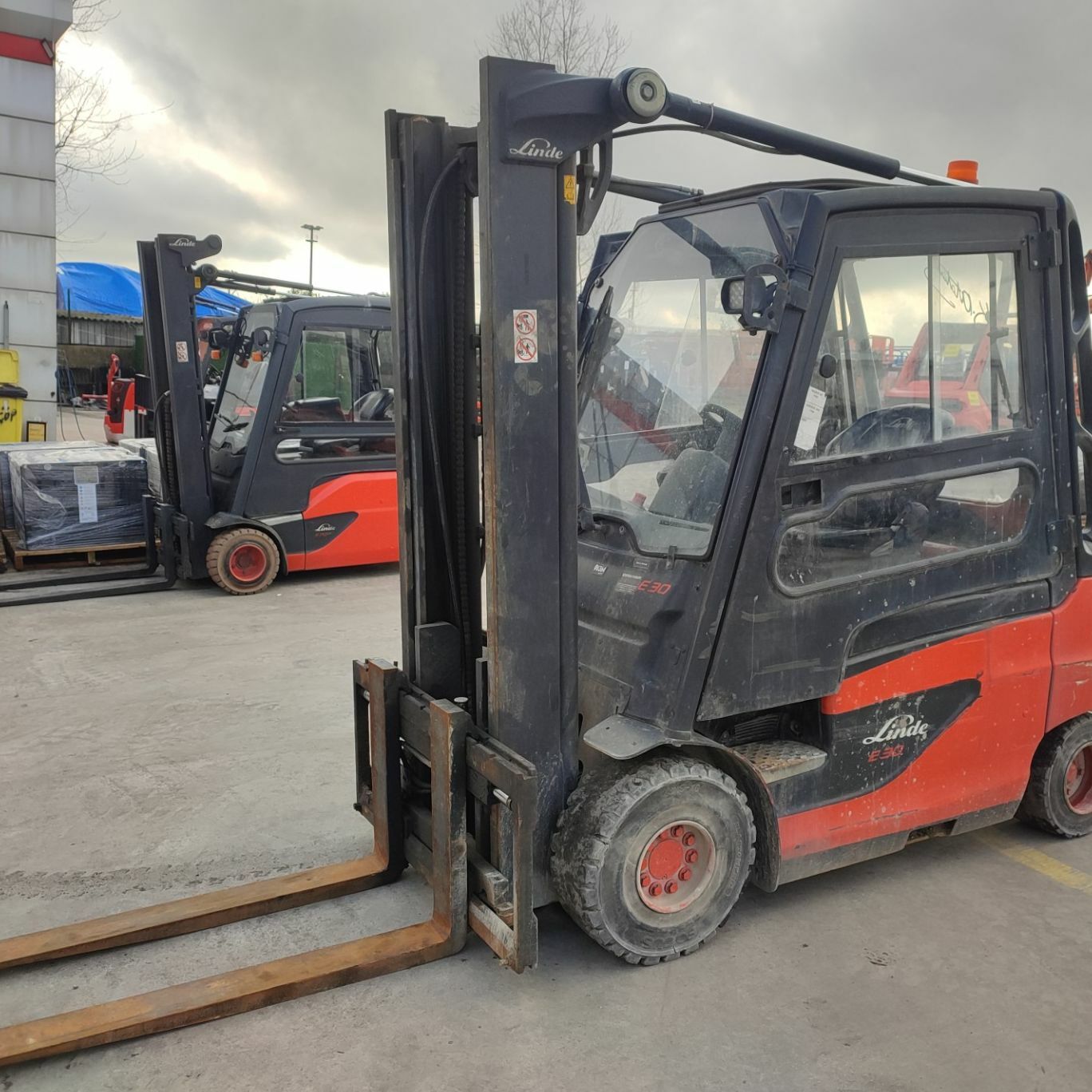 LINDE E30-387 Elektrikli Forklift (F1.6384)