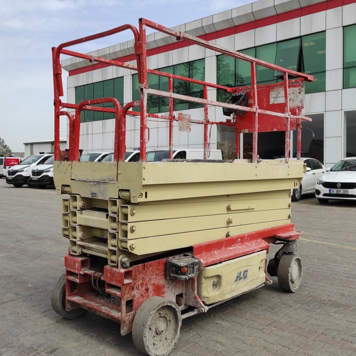 JLG 3246ES  Makaslı Platform Manlift (J1.4960)