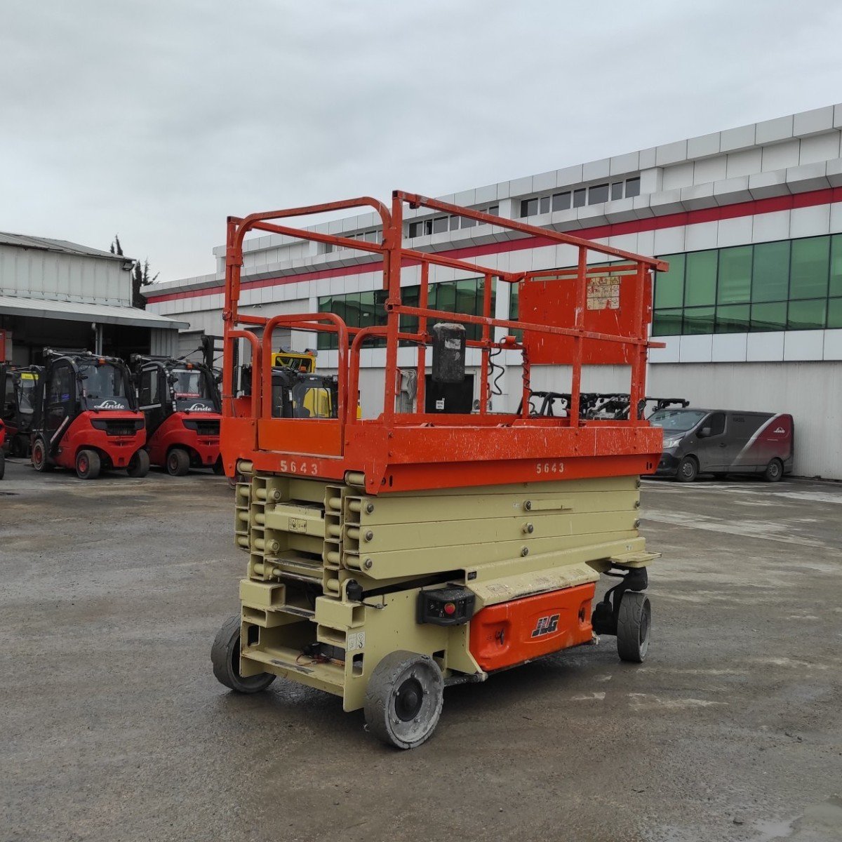 JLG 3246ES  Makaslı Platform Manlift (J1.5643)